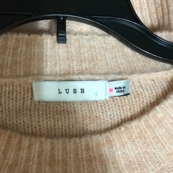 Lush Sweater with clearance tag - Picture 3 of 4